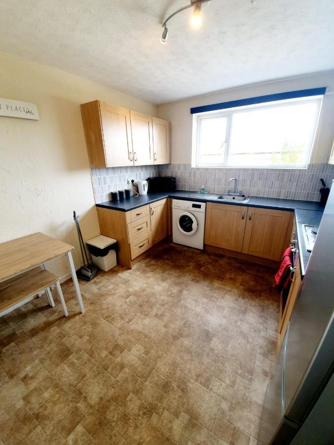 Rayleigh Town Centre 3 Bedroom Apartment Exterior photo